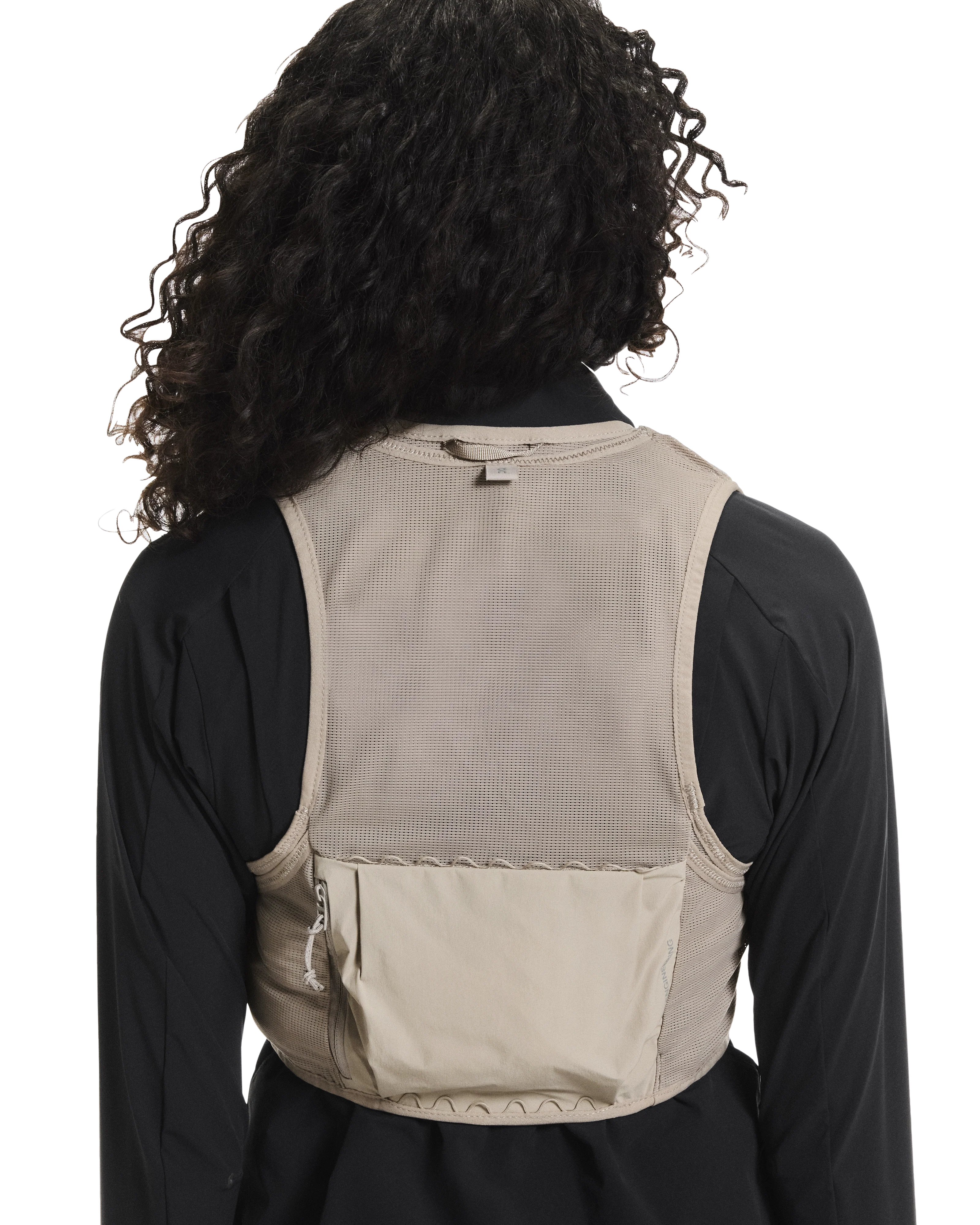 On Ultra Vest Pro Unisex - Fog - Image 9